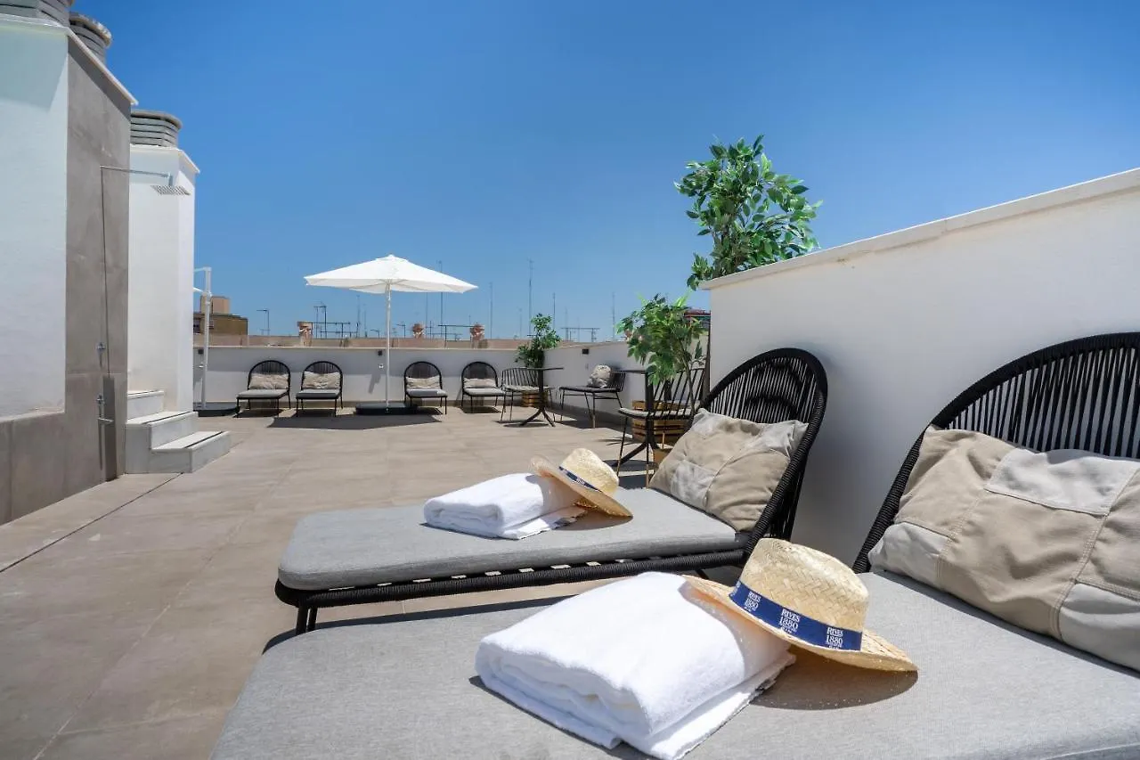 Limehome Sevilla Calle Torcuato Luca De Tena - Digital Access Испания