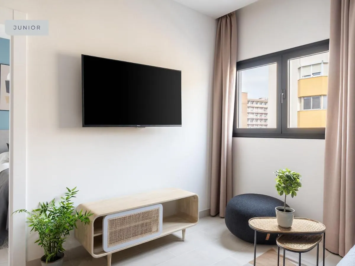 Limehome Sevilla Calle Torcuato Luca De Tena - Digital Access Севилья