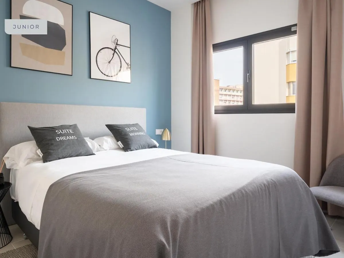 Limehome Sevilla Calle Torcuato Luca De Tena - Digital Access 3*, Севилья